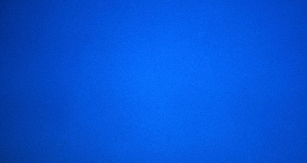 Кадр из фильма «Блю» (Blue, 1993, реж. Дерек Джармен)